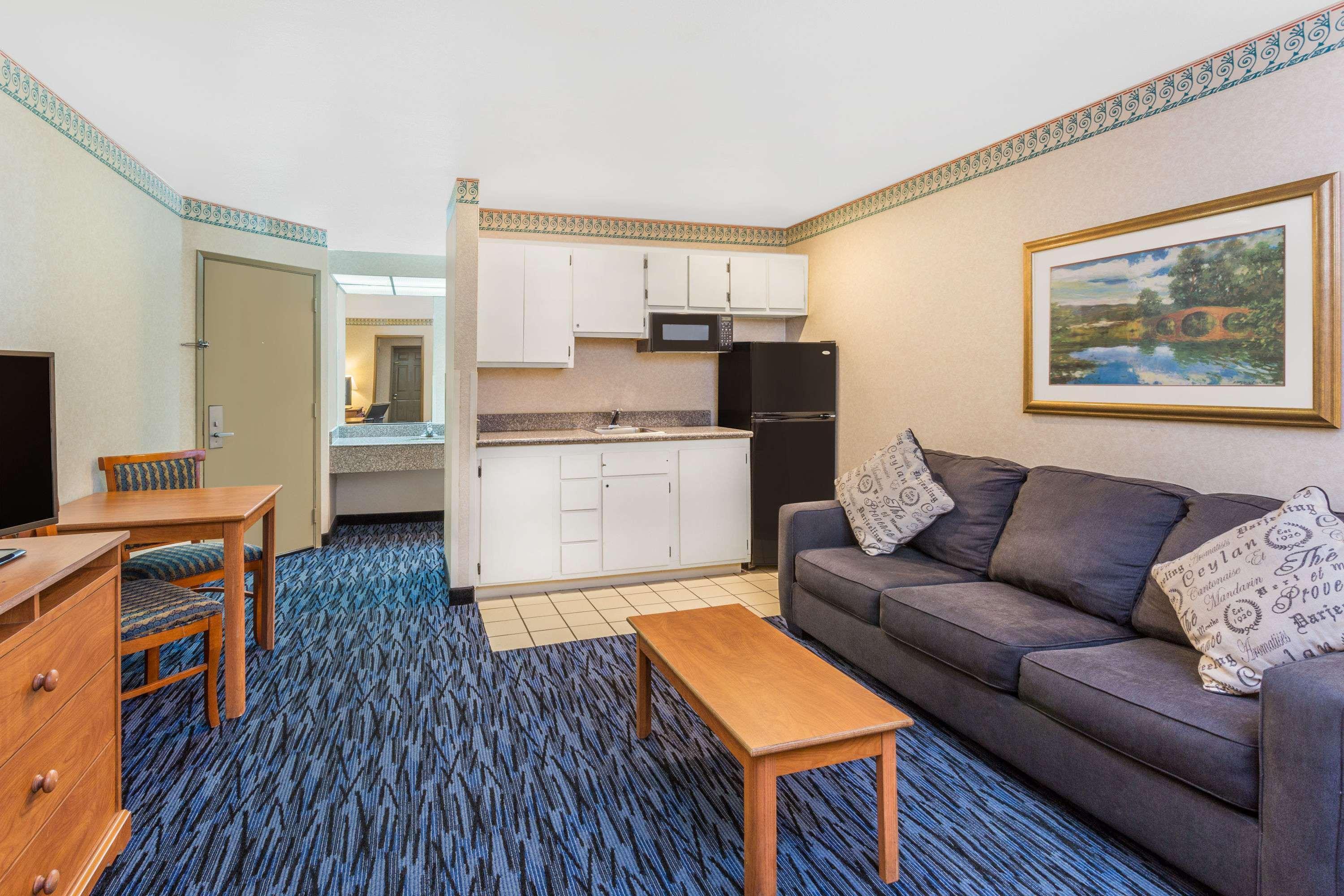Hotel Ramada By Wyndham Kent Seattle Area Zewnętrze zdjęcie