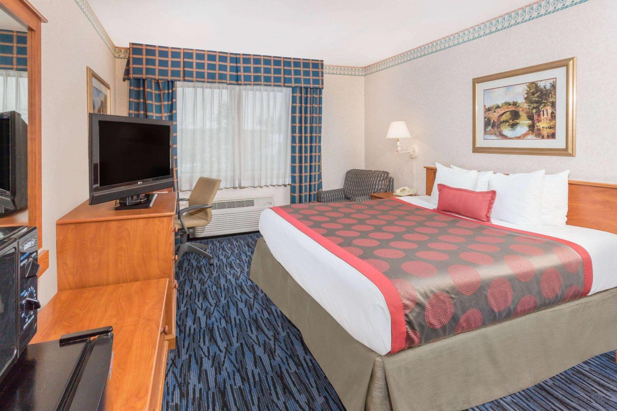 Hotel Ramada By Wyndham Kent Seattle Area Zewnętrze zdjęcie