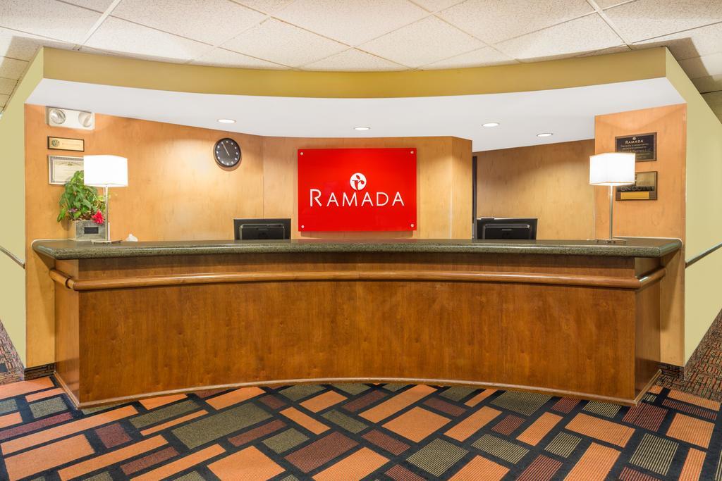 Hotel Ramada By Wyndham Kent Seattle Area Zewnętrze zdjęcie